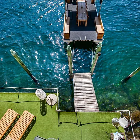 Darsena Di Riva Grande Gasthof Moltrasio