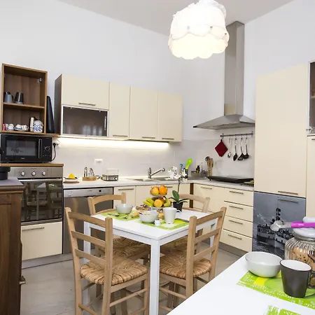 Guest house Darsena Di Riva Grande