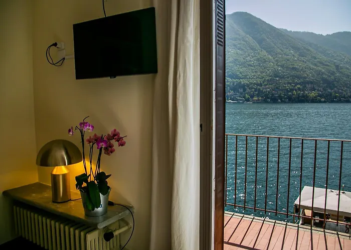 Darsena Di Riva Grande