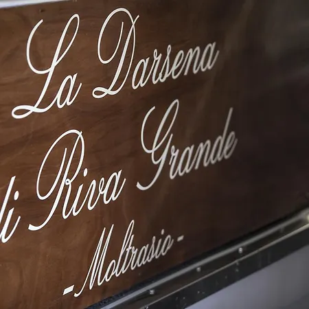 Darsena Di Riva Grande 몰트라지오