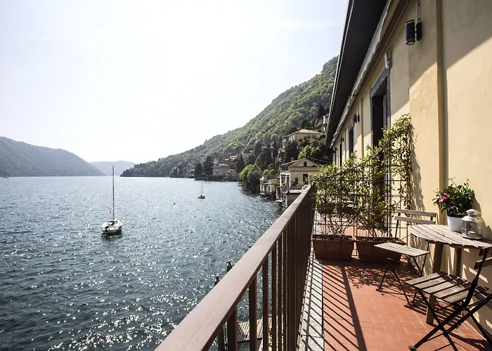 Darsena Di Riva Grande Moltrasio